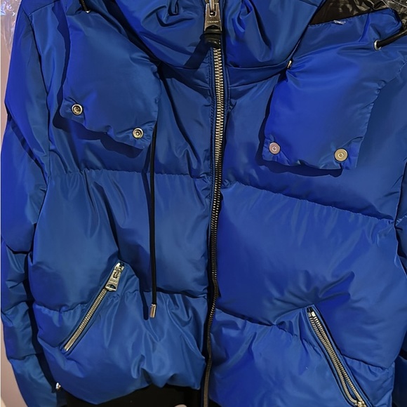 Mackage jacket like new !! Used just one season . Very good price - Picture 4 of 7